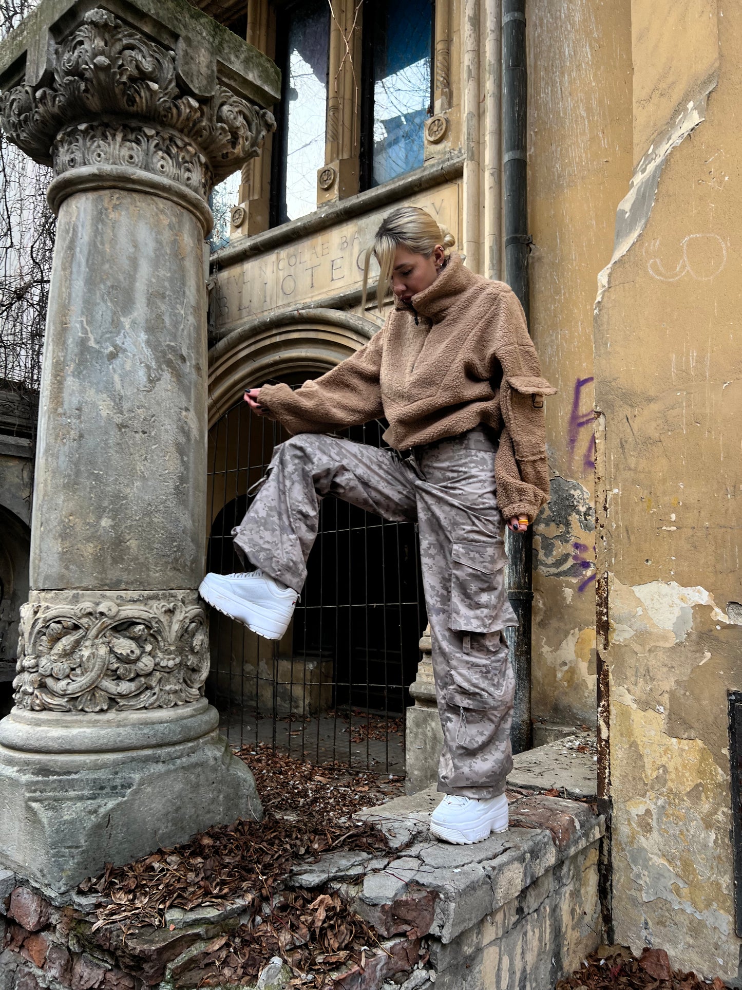 Black & White Teddy Sweatshirt Whitedi